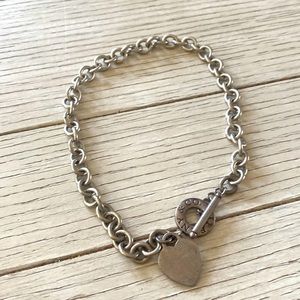 Tiffany’s sterling silver toggle necklace